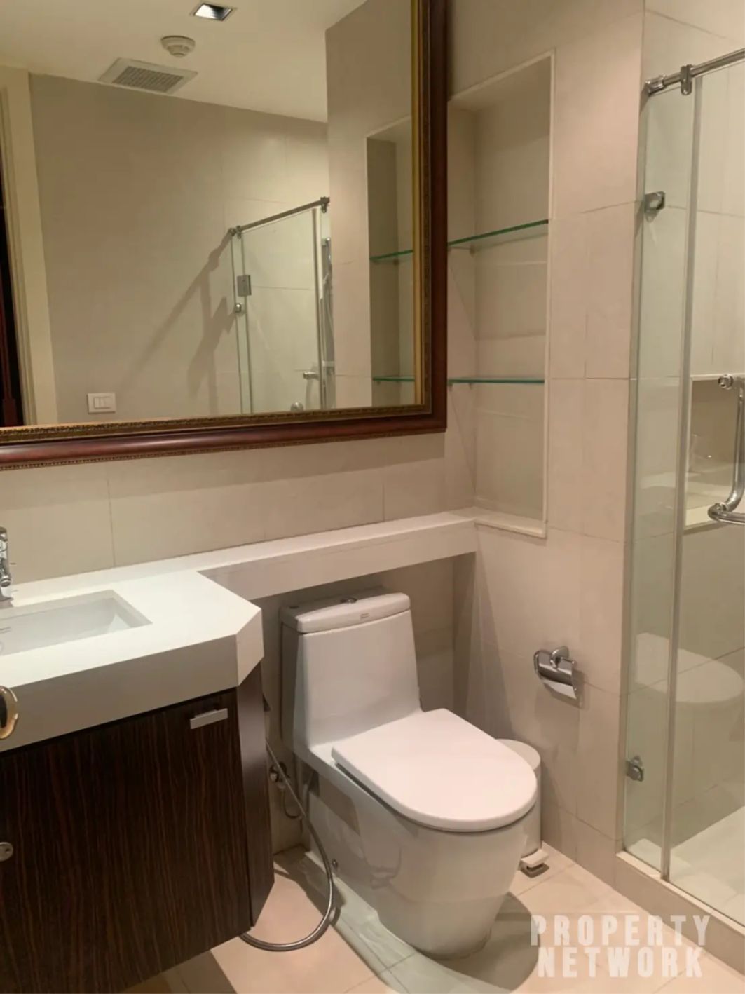 3 Bedrooms 3 Bathrooms Size 215sqm. Athenee Residence for Rent