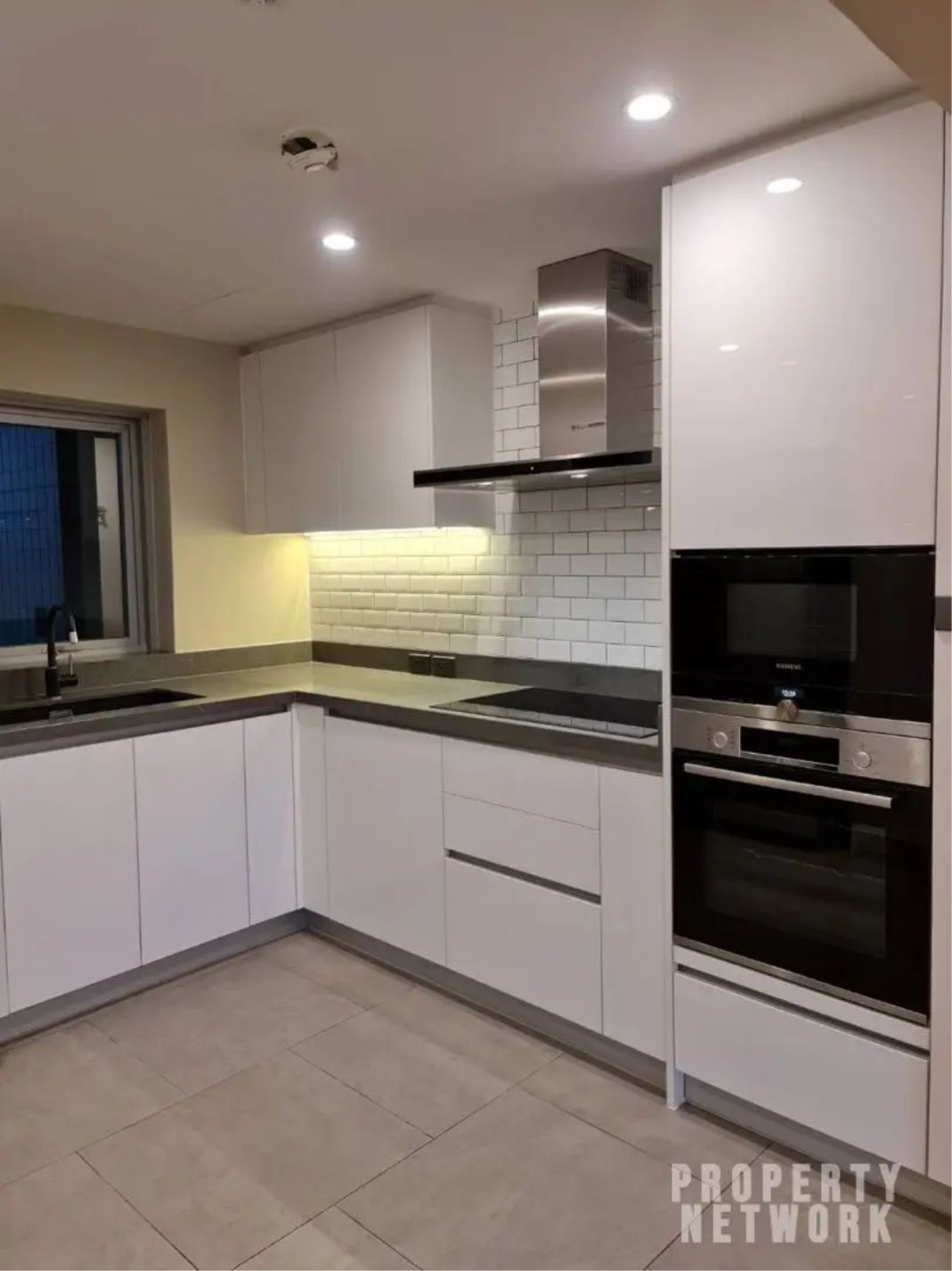 3 Bedrooms 3 Bathrooms Size 178sqm. All Season Mansion for Rent