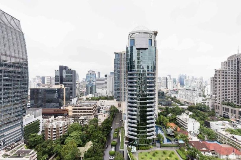 2 Bedrooms 3 Bathrooms Size 121.04sqm. 98 Wireless for Sale