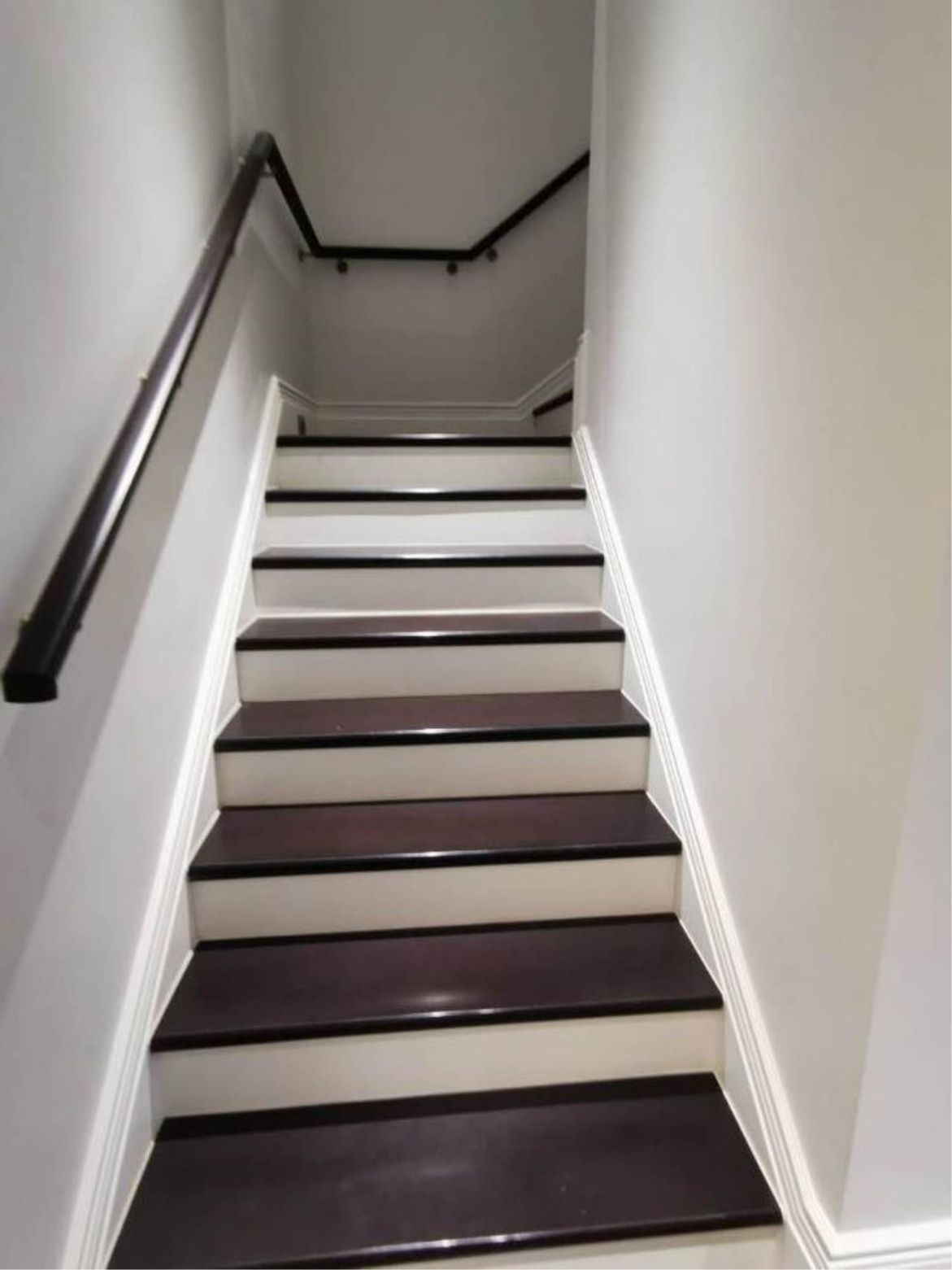 3 Bedrooms 4 Bathrooms Size 250.49sqm. 98 Wireless for Sale