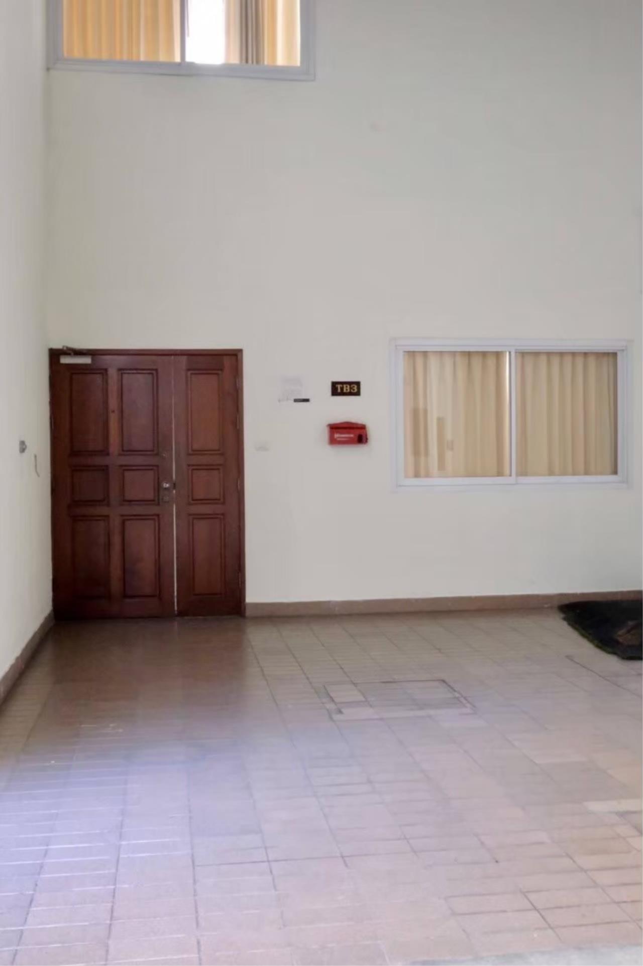 5 Bedrooms 5 Bathrooms Size 420sqm. Sangsuap Mansion for Rent