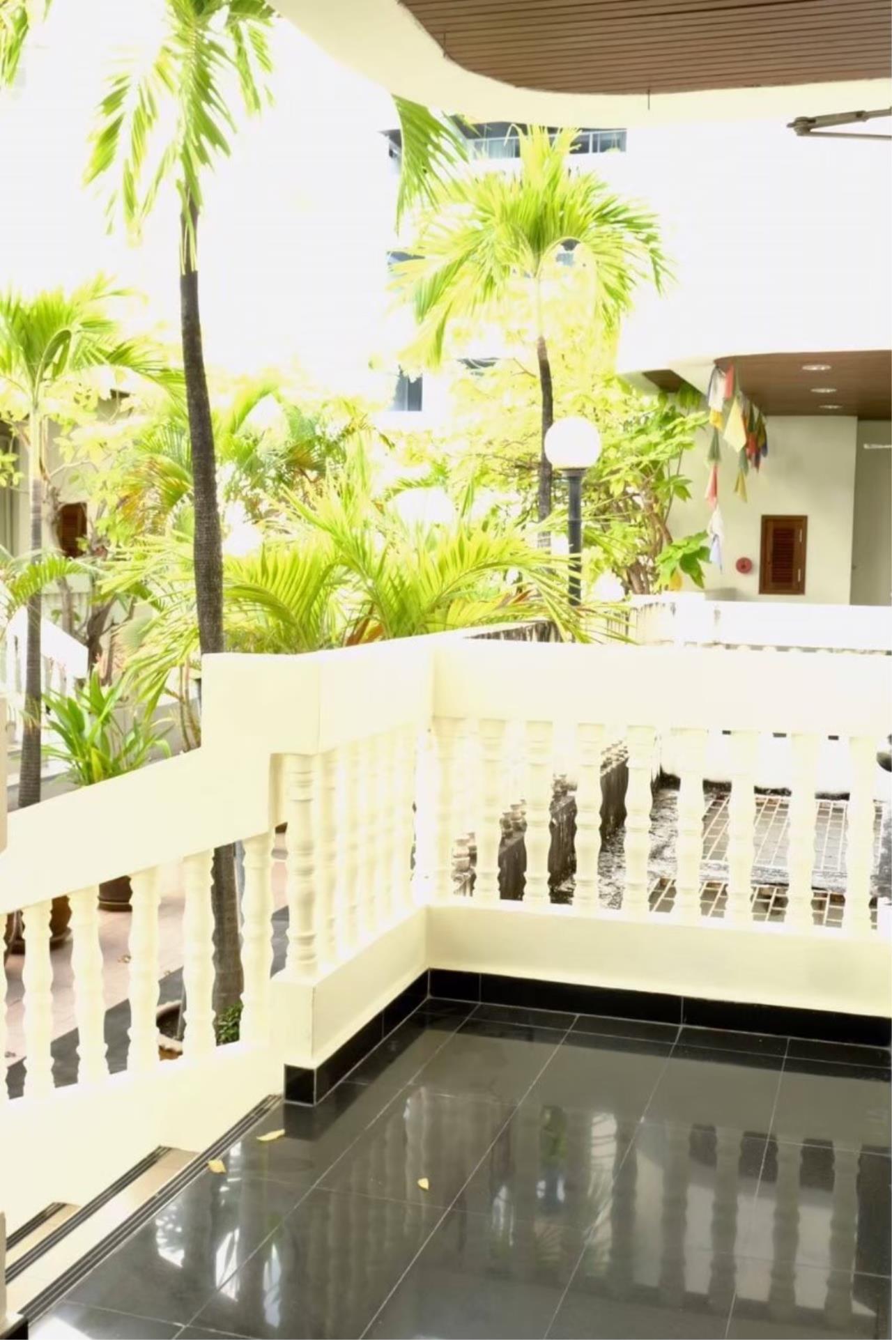 5 Bedrooms 5 Bathrooms Size 420sqm. Sangsuap Mansion for Rent