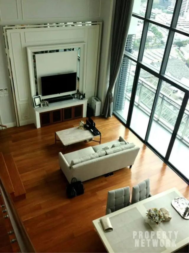 3 bedrooms 3 bathrooms bright sukhumvit 24 for rent sale