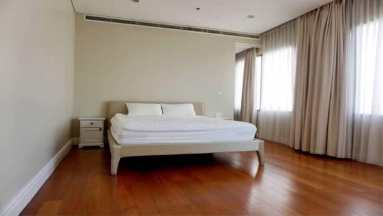 six bedrooms, six bathrooms at bright sukhumvit 24 for rent.