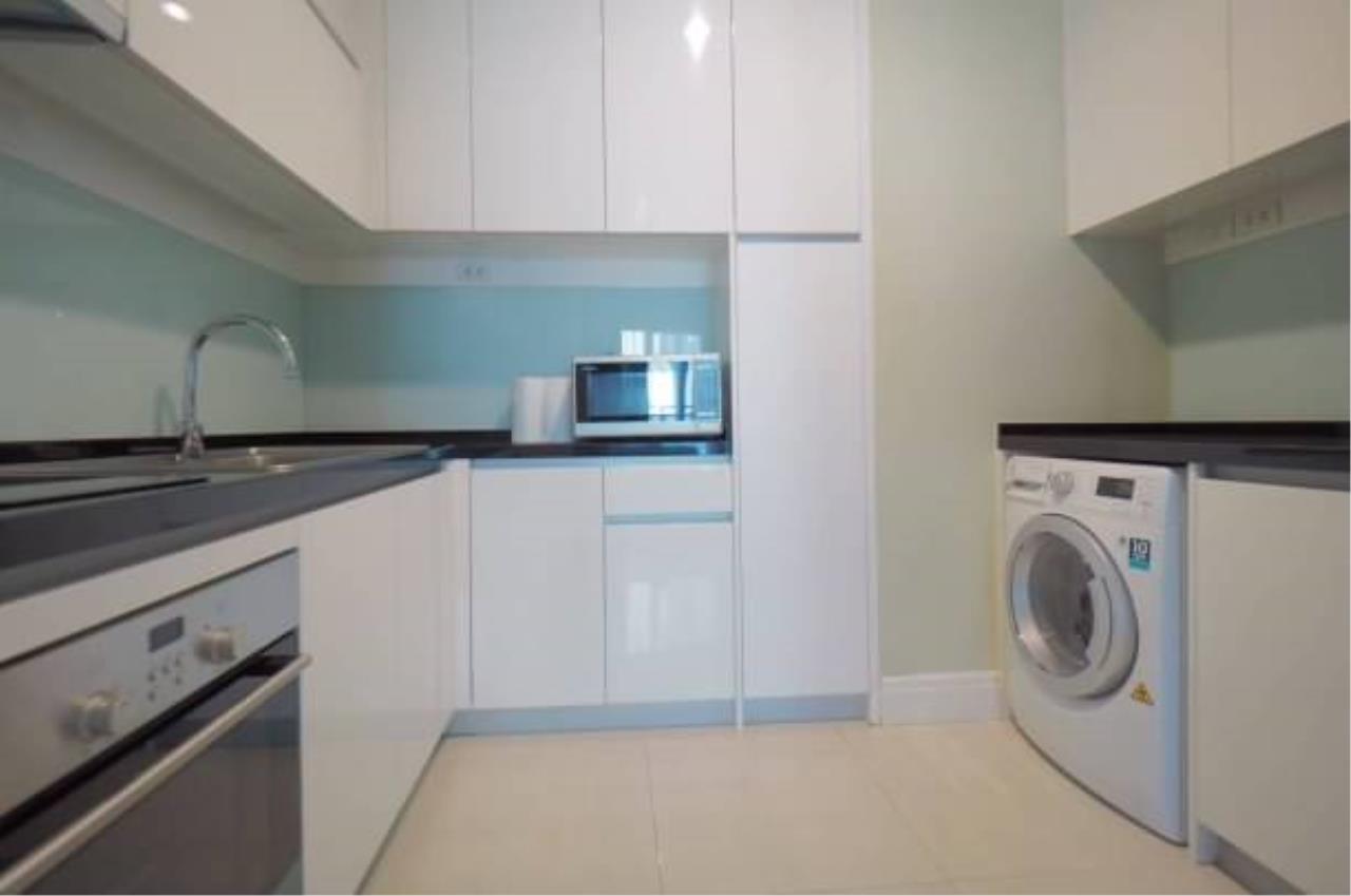 two bedrooms, two bathrooms at bright sukhumvit 24 for rent.