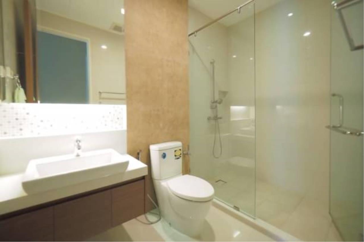 two bedrooms, two bathrooms at bright sukhumvit 24 for rent.