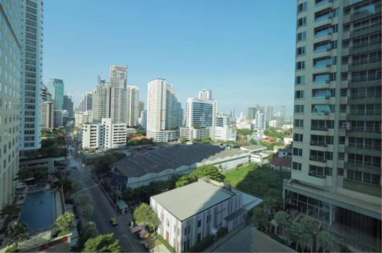 two bedrooms, two bathrooms at bright sukhumvit 24 for rent.
