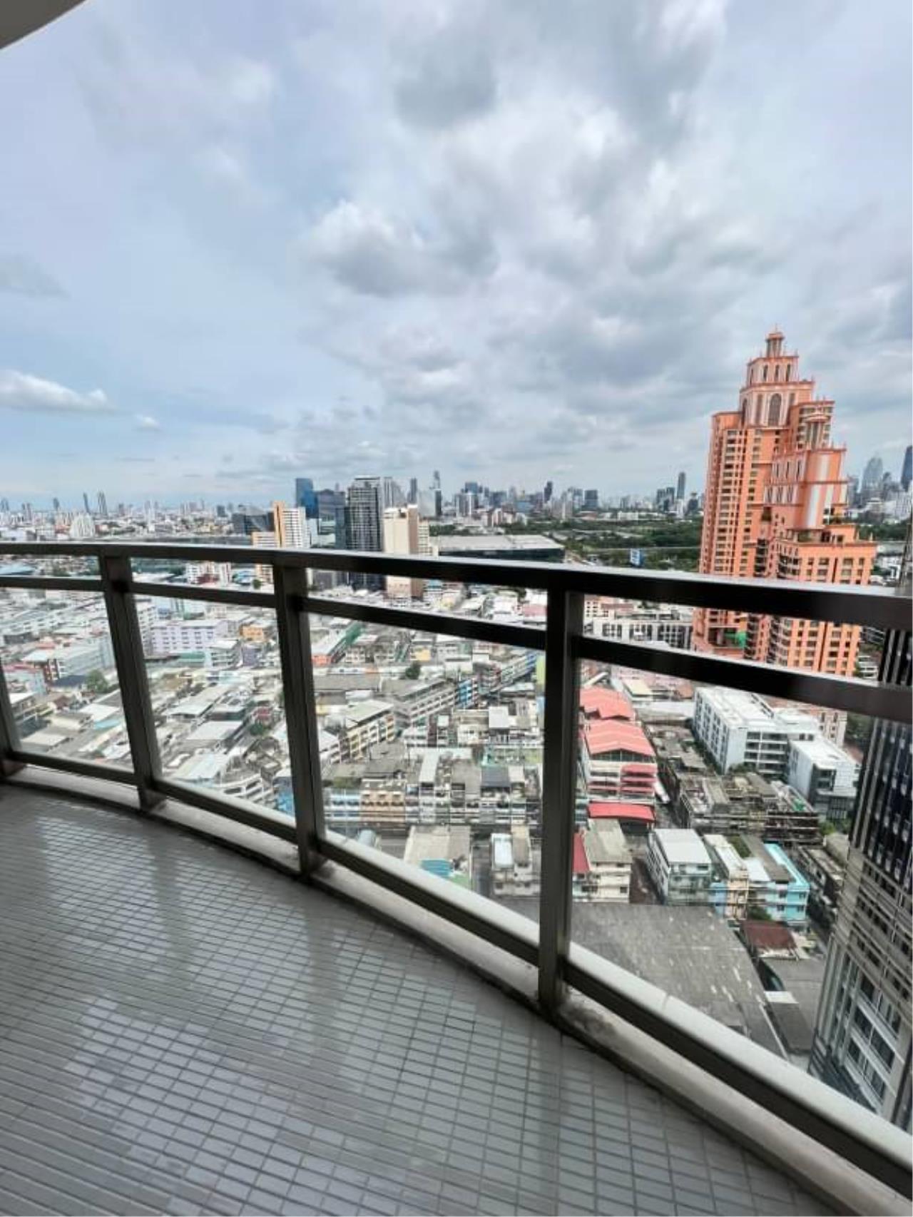 three bedrooms, three bathrooms at bright 24 for rent.