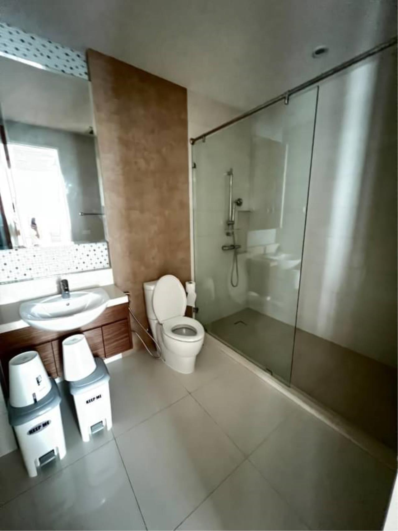 three bedrooms, three bathrooms at bright 24 for rent.