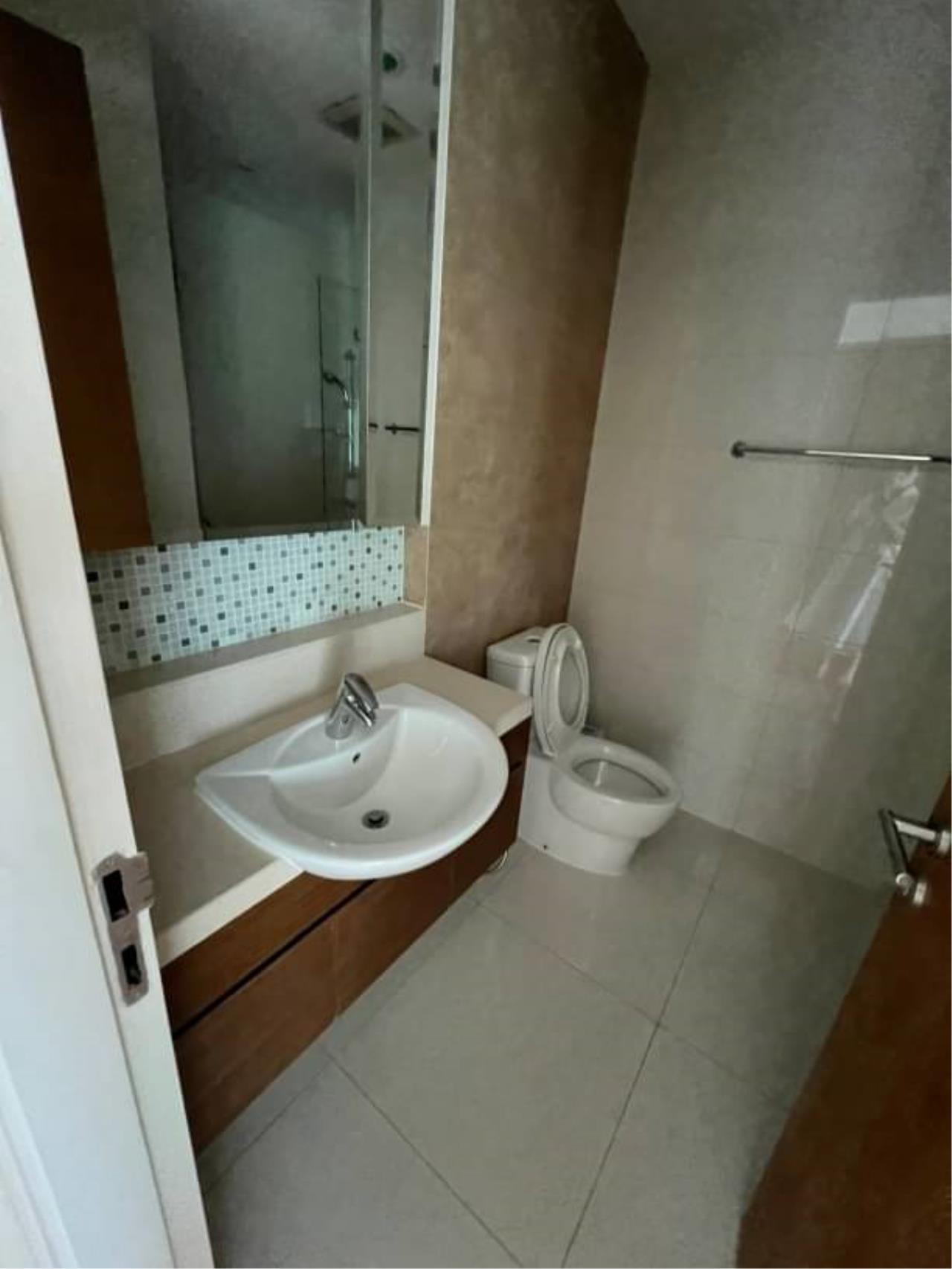 three bedrooms, three bathrooms at bright 24 for rent.