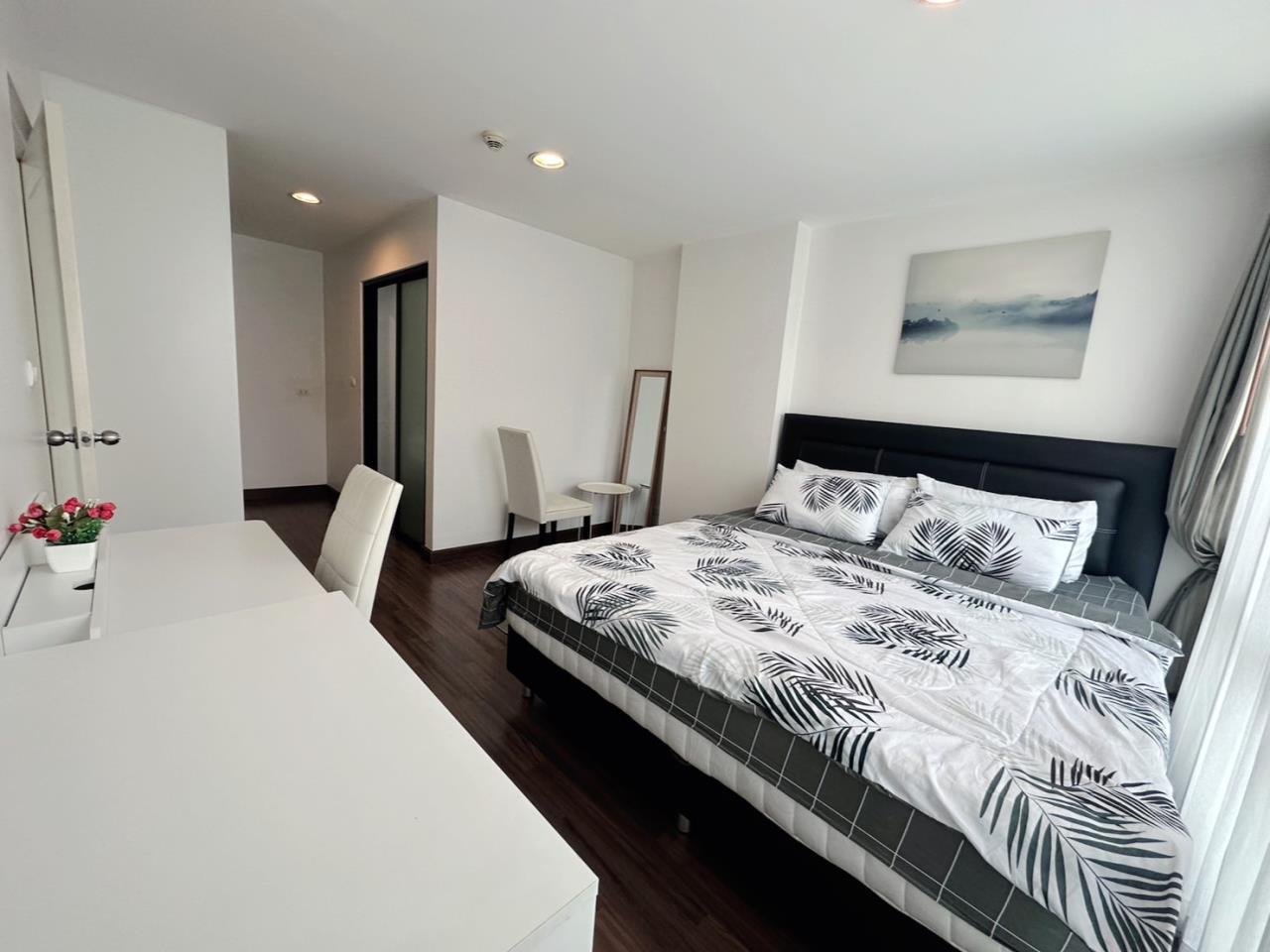 2 bedrooms 2 bathrooms at d65 condominium for rent