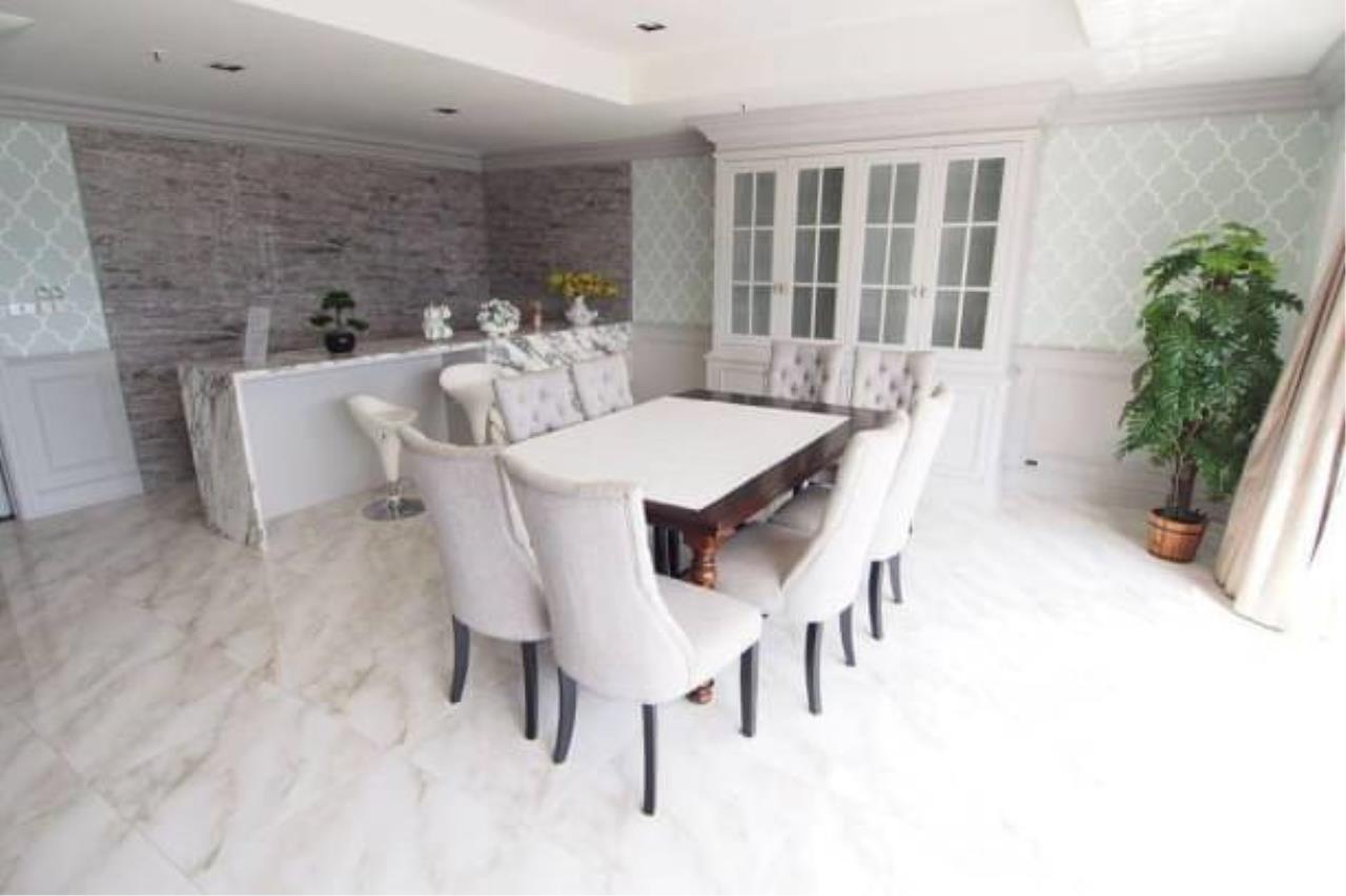 3 bedrooms 4 bathrooms at kiarti thanee city mansion for sale
