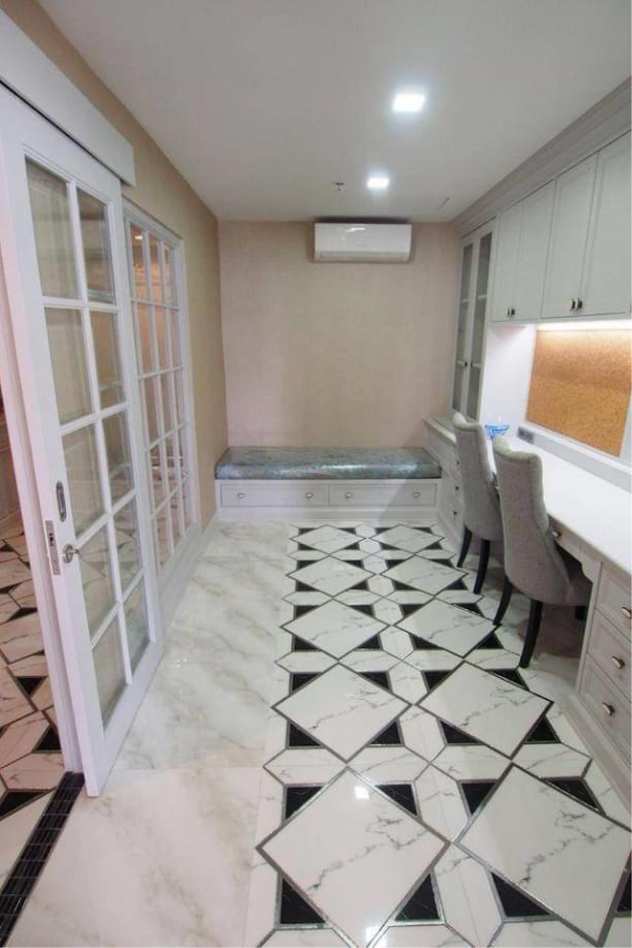3 bedrooms 4 bathrooms at kiarti thanee city mansion for sale