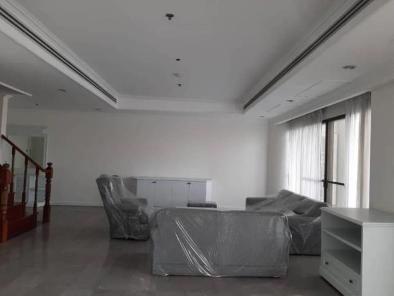 3 Bedrooms 6 Bathrooms Size 371sqm. Le Raffine 24 for Sale 50 MB