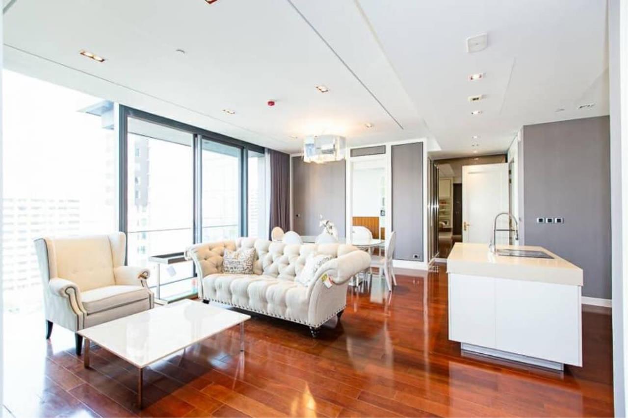 2 Bedrooms 2 Bathrooms Size 126sqm. Marque Sukhumvit 39 for Sale 48mTHB