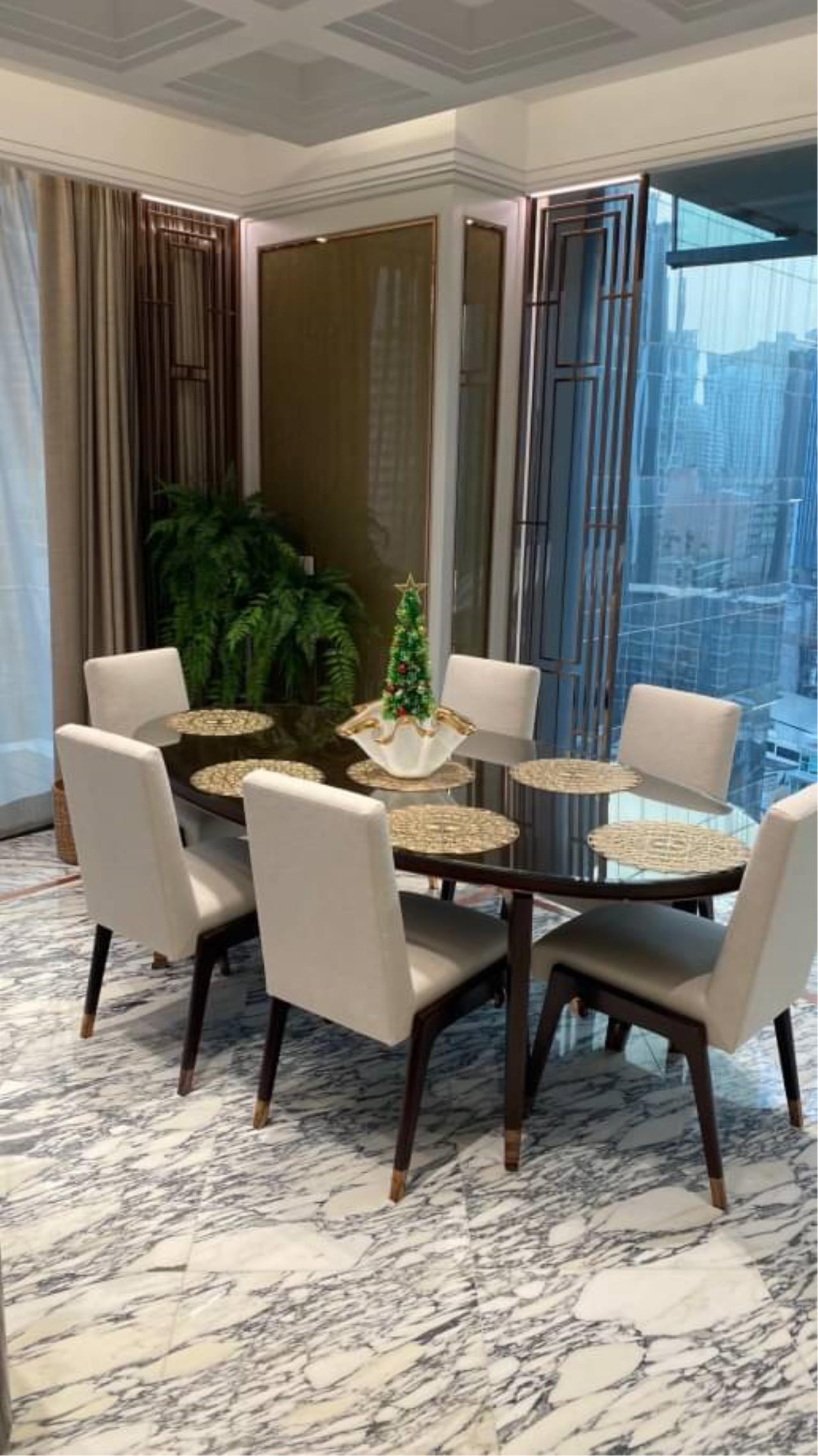 2 Bedrooms 3 Bathrooms Size 124.94sqm. Marque Sukhumvit 39 for Sale 70mTHB