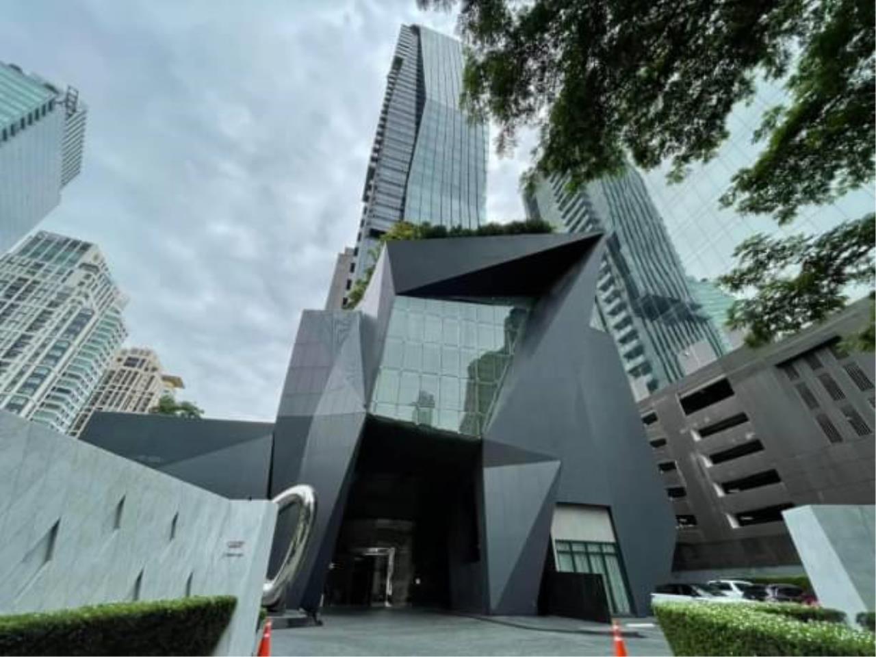 3 bedrooms 5 bathrooms at marque sukhumvit for sale
