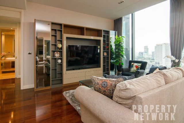 2 Bedrooms 2 Bathrooms Size 127sqm. Marque Sukhumvit for Rent 150,000 THB