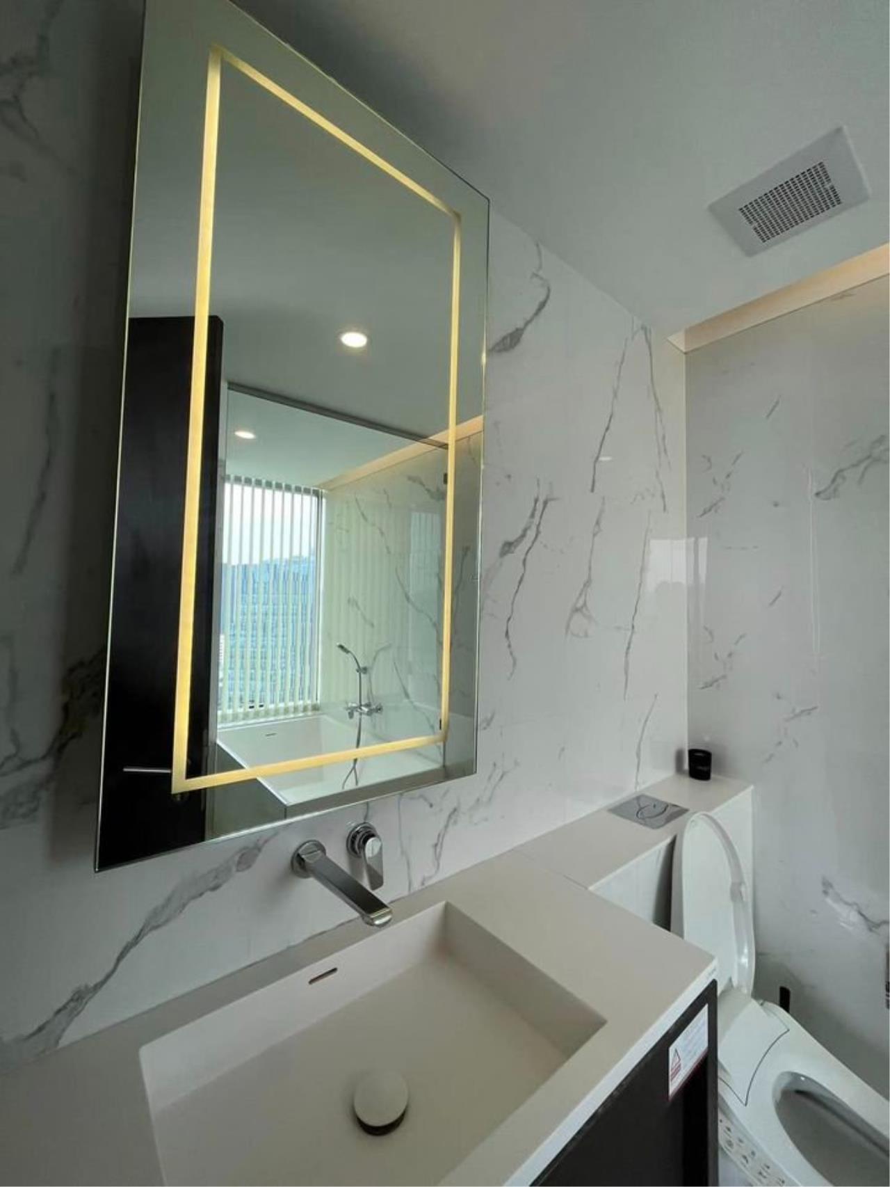 2 bedrooms 2 bathrooms at siamese exclusive queens for rent (1)