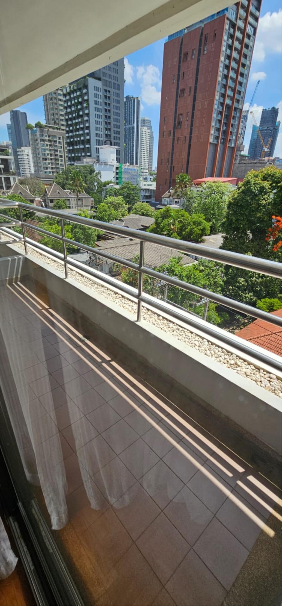 3 bedrooms 3 bathrooms at baan sawasdee for rent