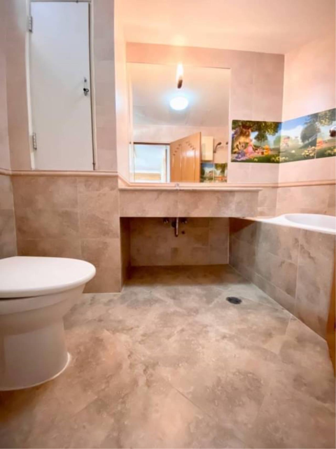 3 bedrooms 3 bathrooms at sukhumvit 31-39 for rent