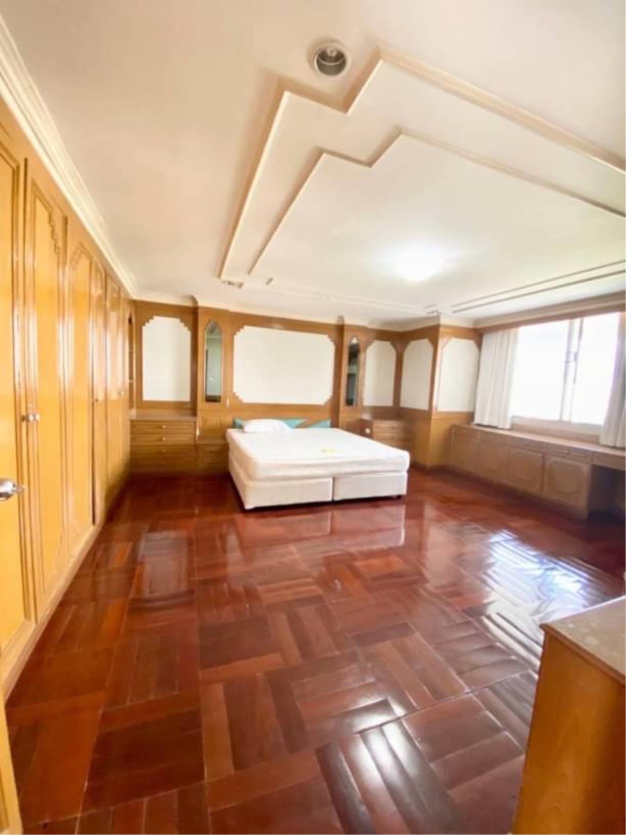 3 bedrooms 3 bathrooms at sukhumvit 31-39 for rent