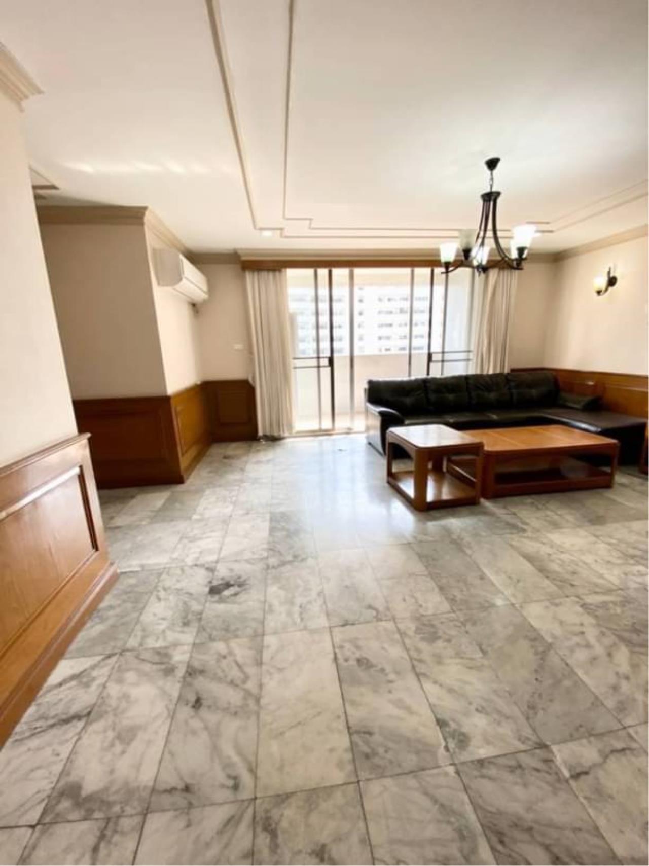 3 bedrooms 3 bathrooms at sukhumvit 31-39 for rent
