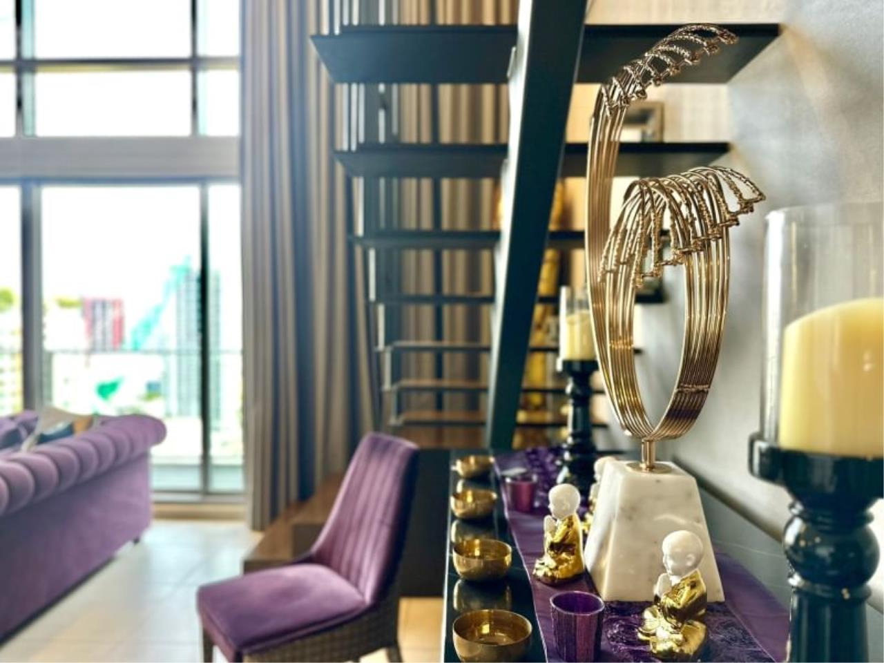 3 Bedrooms 2 Bathrooms Size 127.7sqm. The Lofts Ekkamai for Sale 30mTHB