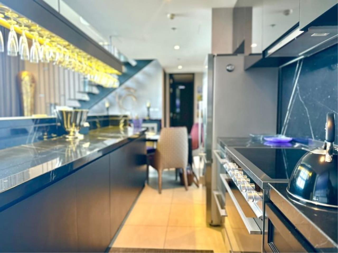 3 Bedrooms 2 Bathrooms Size 127.7sqm. The Lofts Ekkamai for Sale 30mTHB