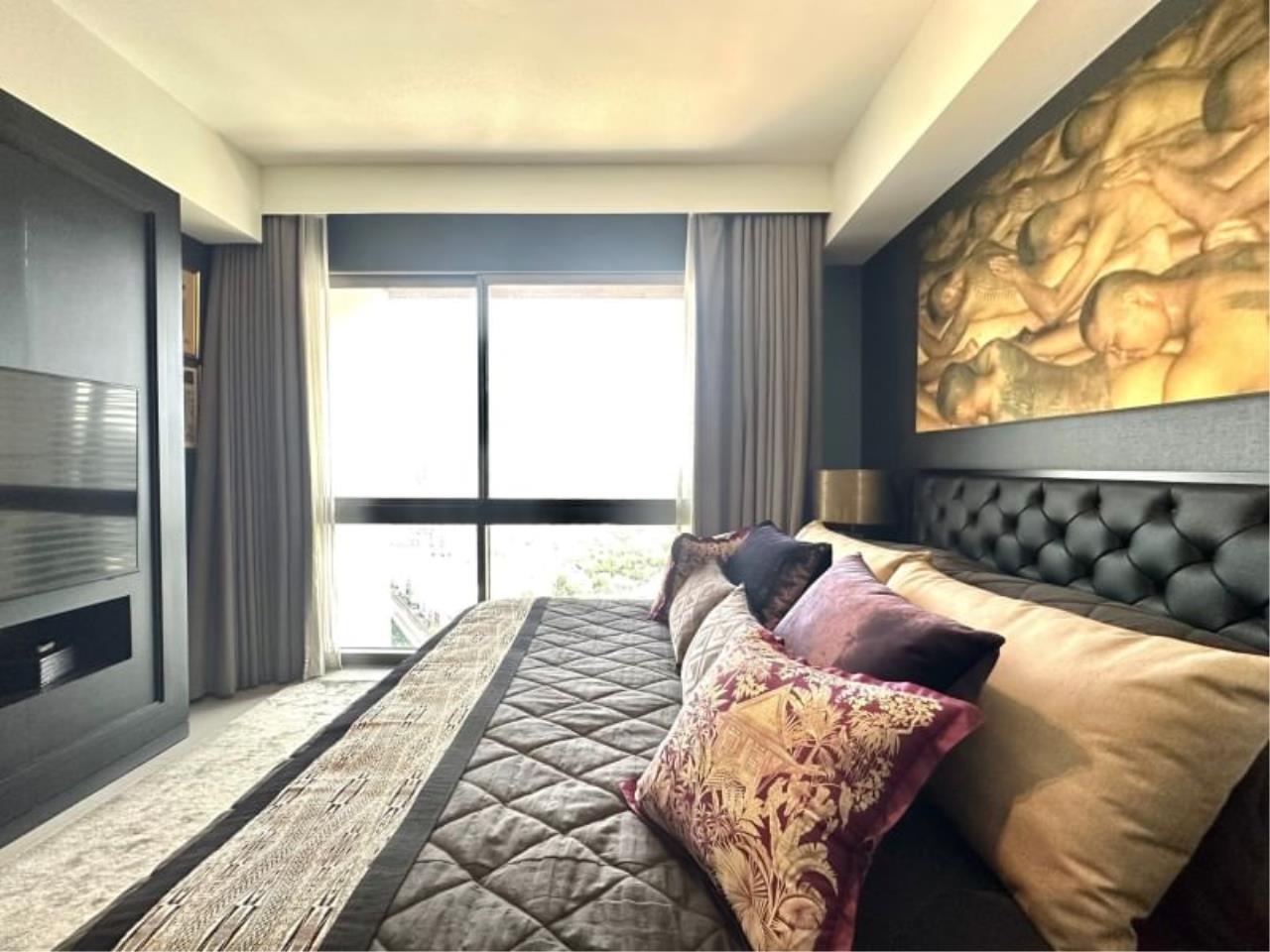 3 Bedrooms 2 Bathrooms Size 127.7sqm. The Lofts Ekkamai for Sale 30mTHB