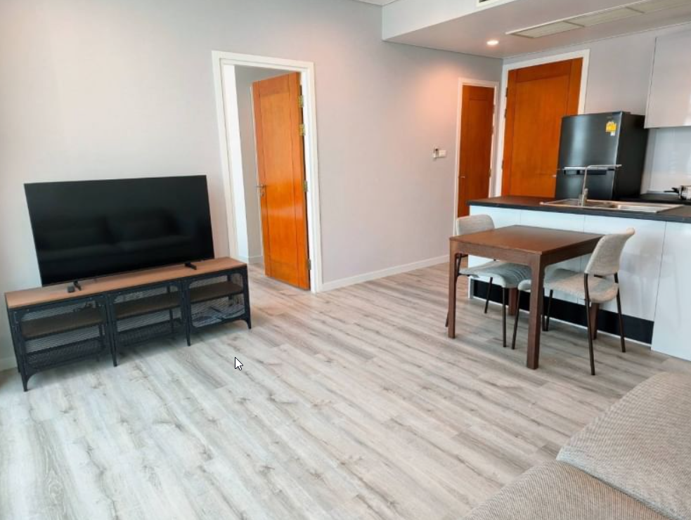 Newly renovated 1-bedroom unit at Wind Sukhumvit For rent