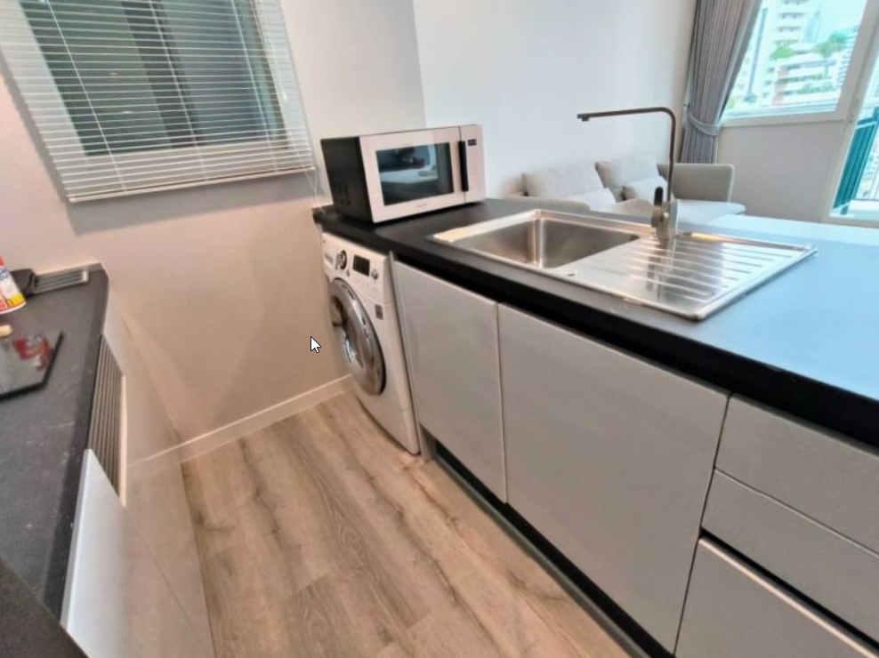 Newly renovated 1-bedroom unit at Wind Sukhumvit For rent
