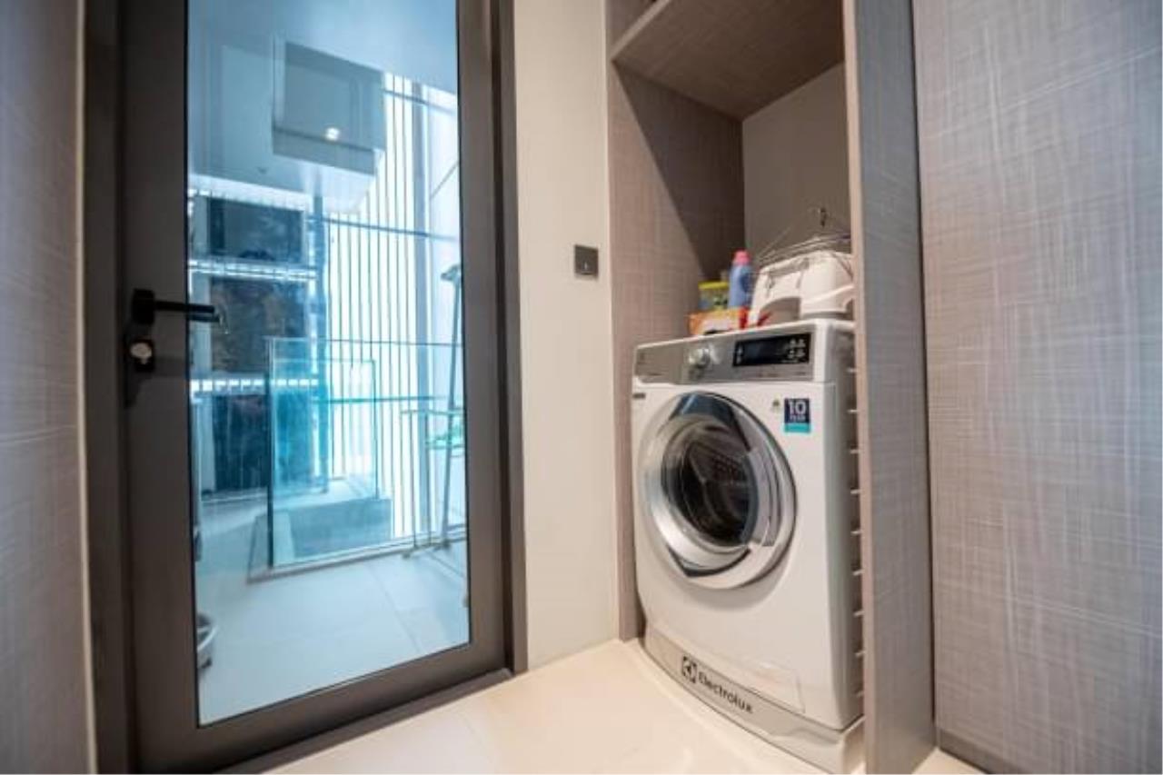 2 bedrooms at vittorio sukhumvit 39 for rent