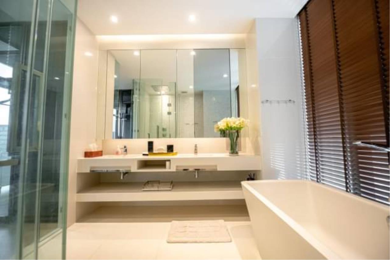 2 bedrooms at vittorio sukhumvit 39 for rent