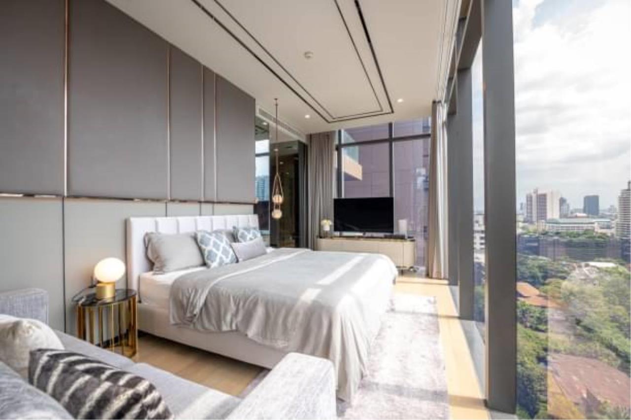 2 bedrooms at vittorio sukhumvit 39 for rent
