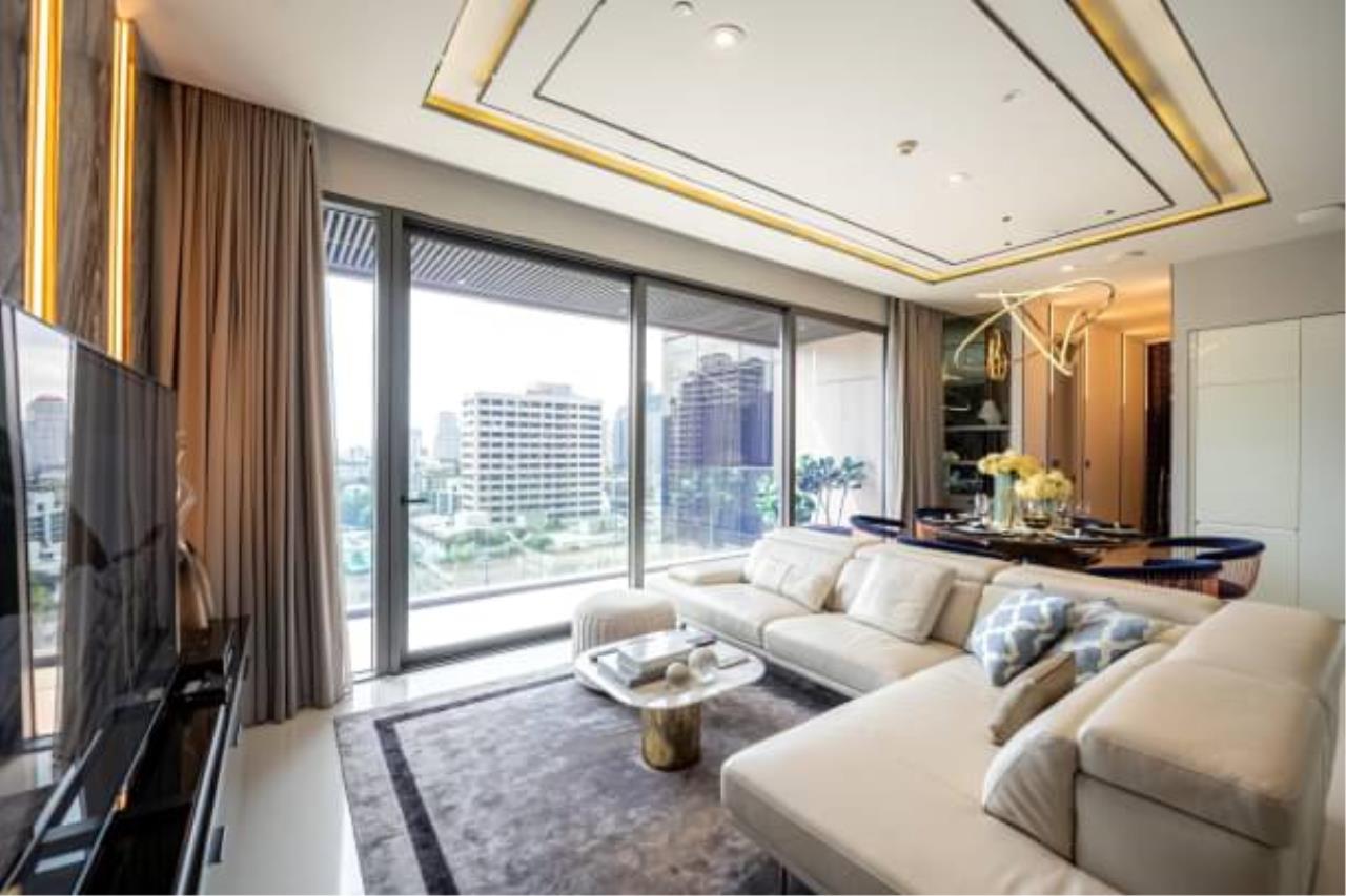 2 bedrooms at vittorio sukhumvit 39 for rent