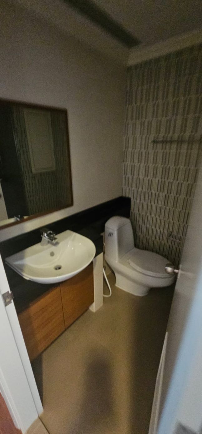 3 Bedroom, 1 Bathroom 295sqm Baan Suan Plu For Rent