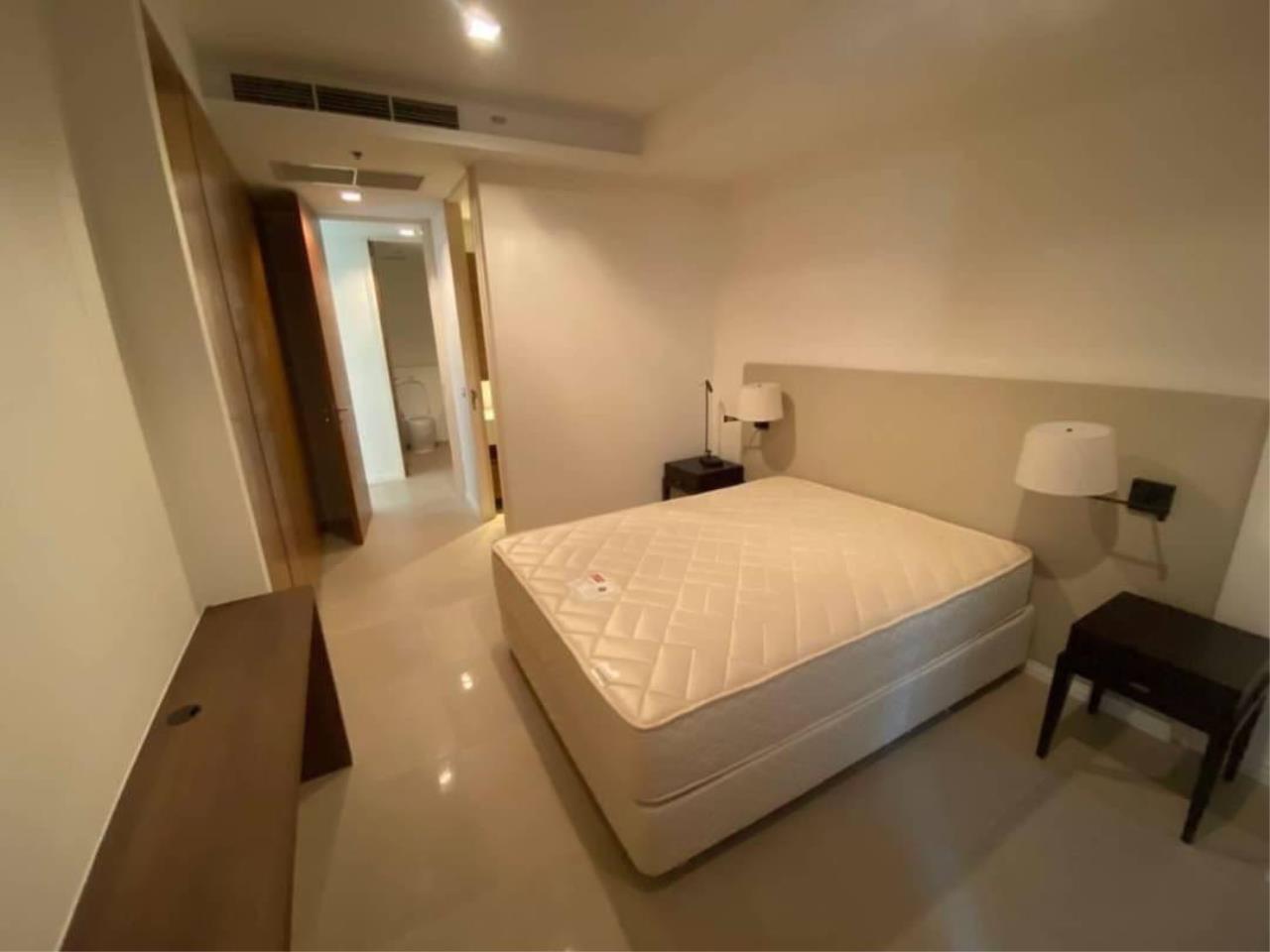 2 bedrooms 3 bathrooms 1 study room the river condominium for rent