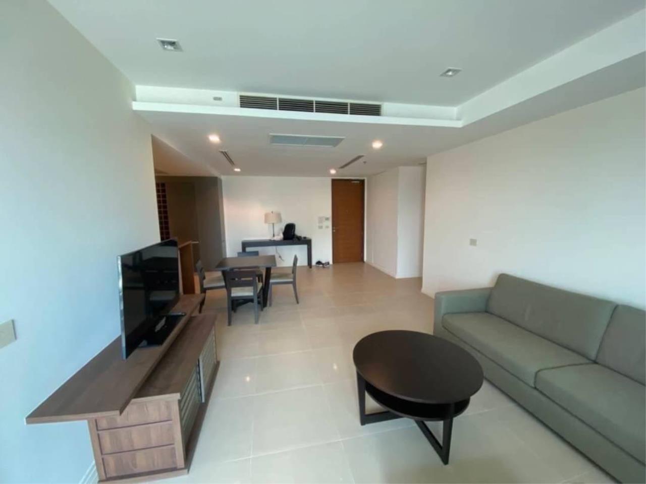 2 bedrooms 3 bathrooms 1 study room the river condominium for rent
