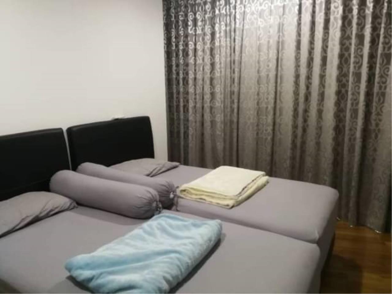 3 bedrooms 3 bathrooms the river for rent