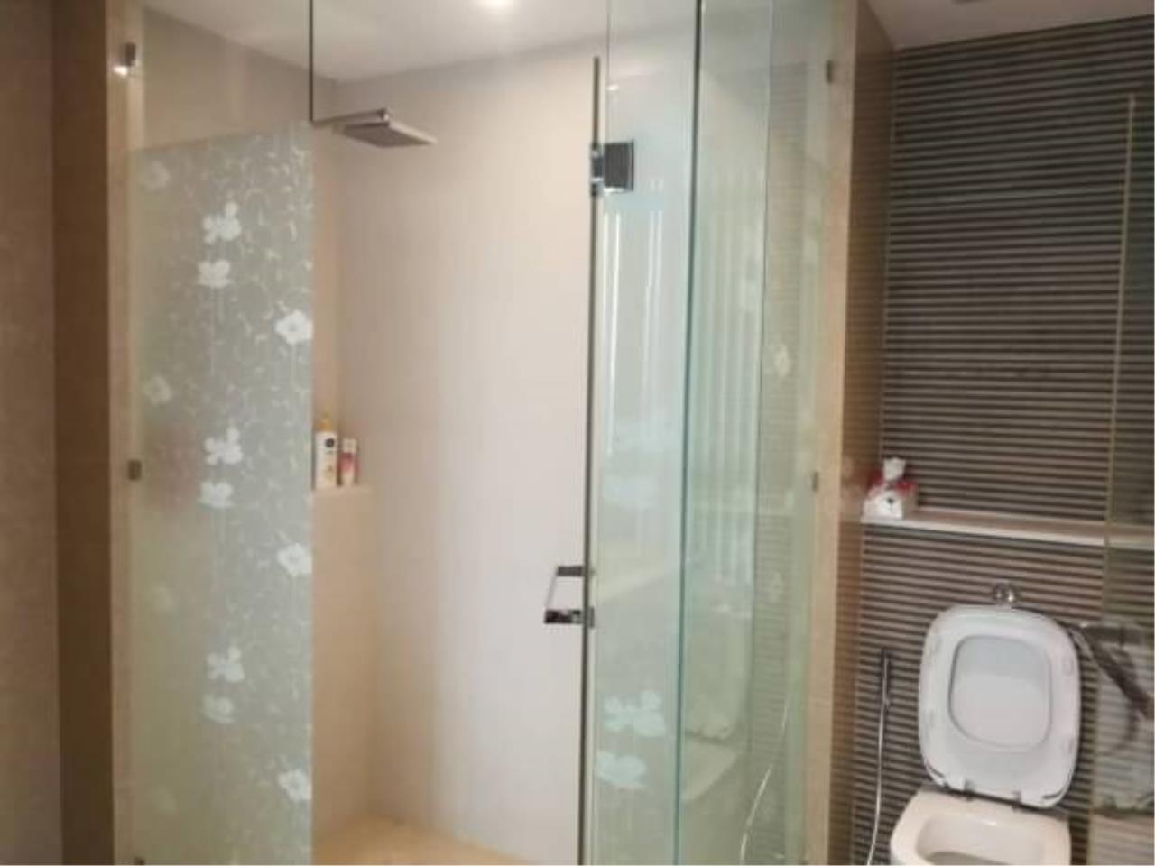 3 bedrooms 3 bathrooms the river for rent