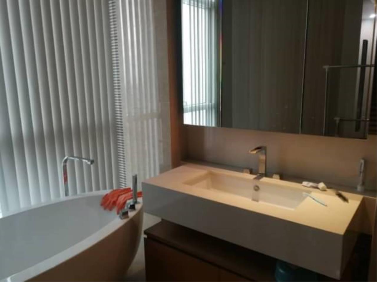 3 bedrooms 3 bathrooms the river for rent