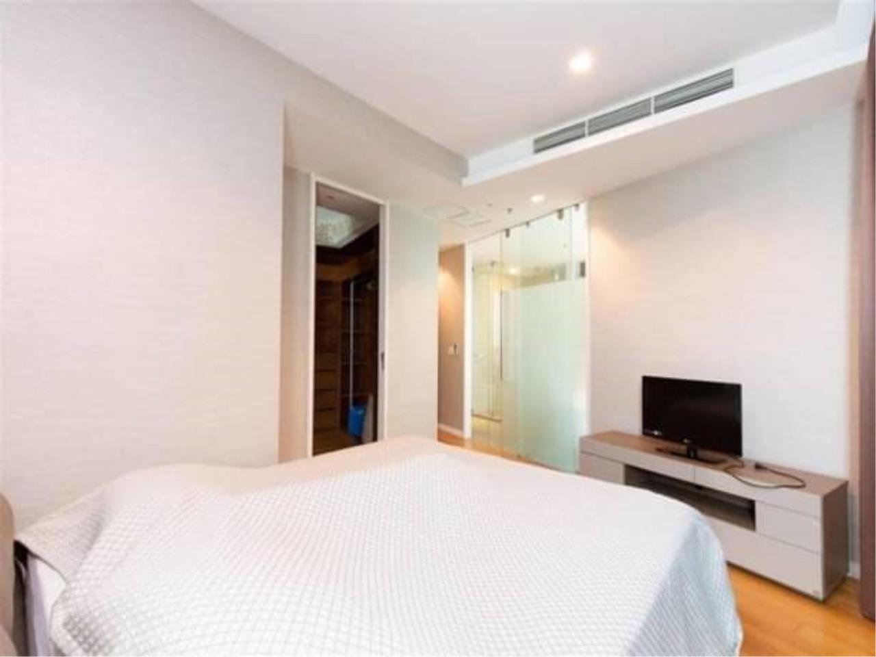 3 bedrooms 4 bathrooms the river for sale