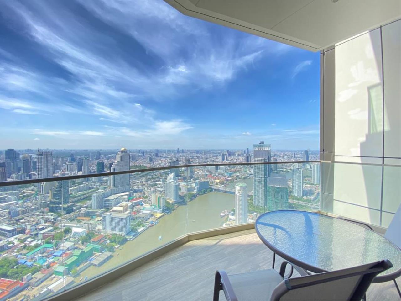 3 Bedrooms 3 Bathrooms Size 144sqm Magnolias Waterfront Residences for Rent 150,000 THB