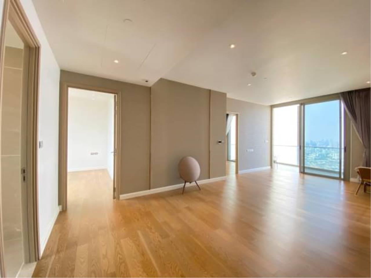 3 Bedrooms 3 Bathrooms Size 146.05sqm. Magnolias Waterfront Residences for Sale 61mTHB