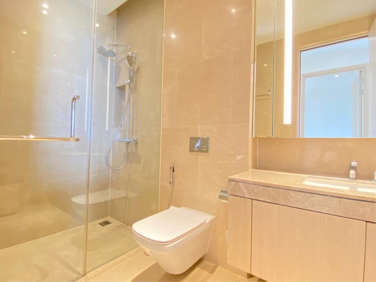 4 Bedrooms 3 Bathrooms Size 174.33sqm Magnolias Waterfront Residences for Rent 180,000 THB