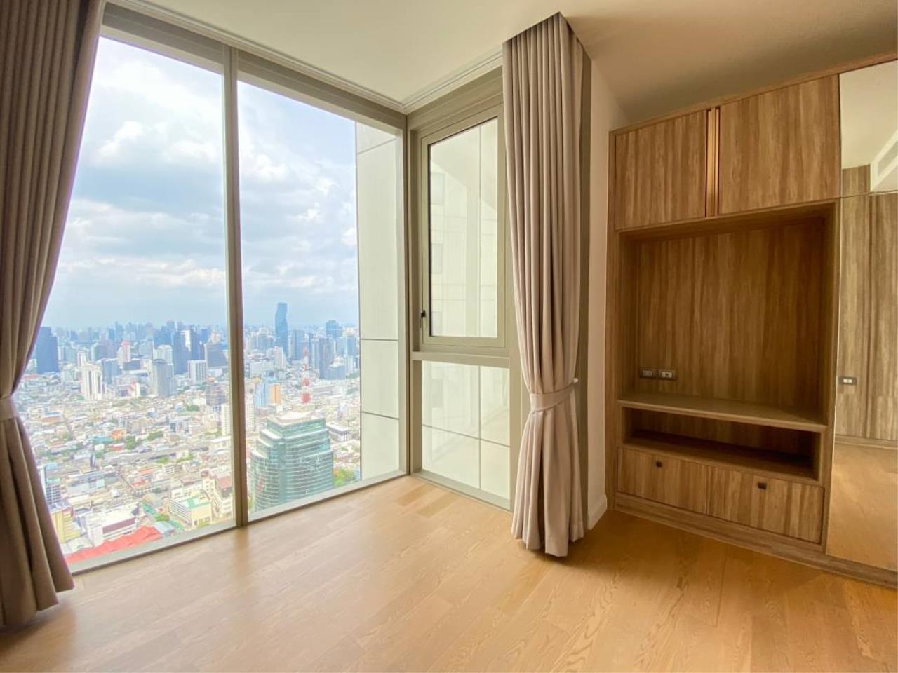 4 Bedrooms 3 Bathrooms Size 174.33sqm Magnolias Waterfront Residences for Rent 180,000 THB