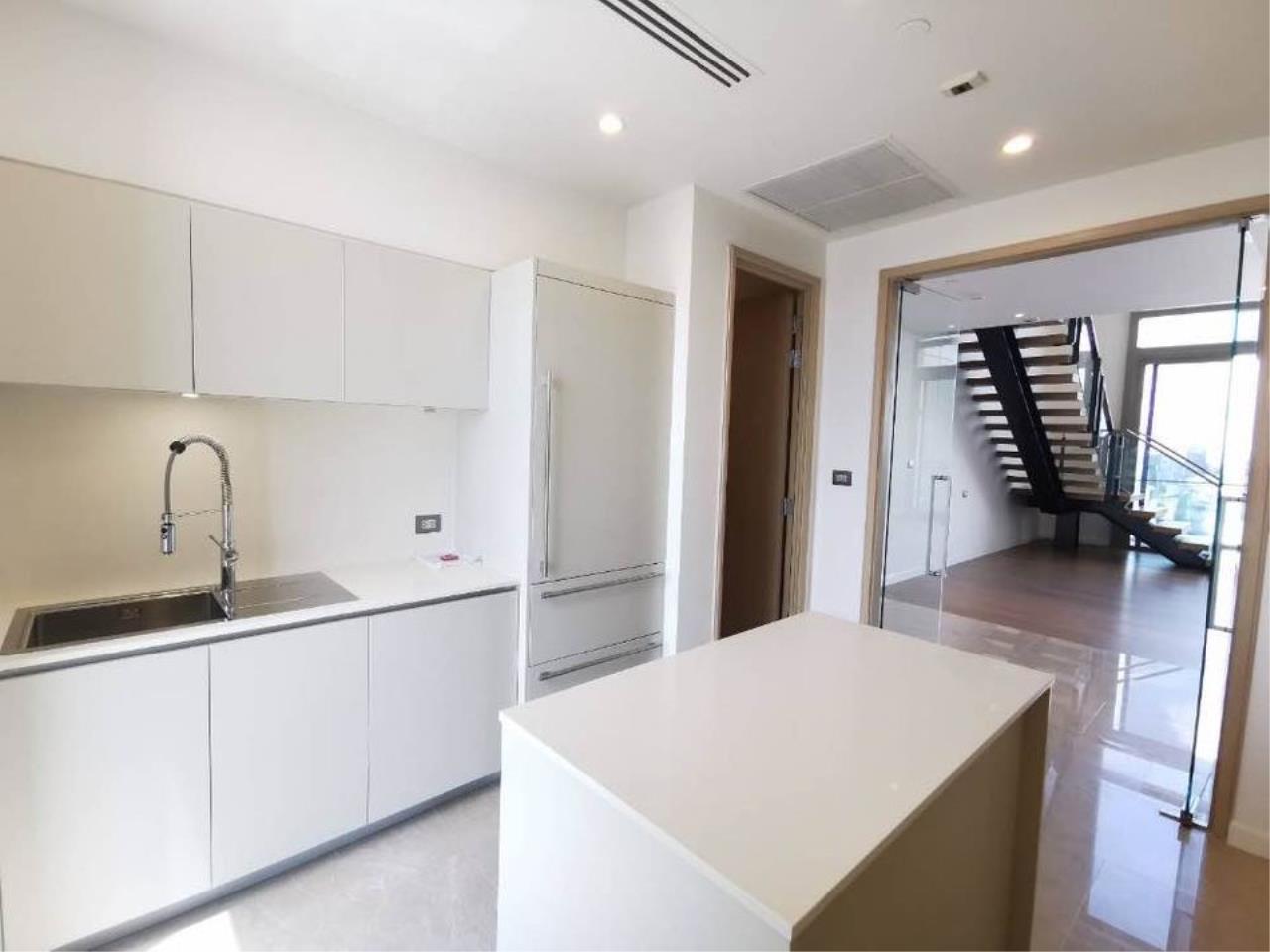 5 bedrooms 5 bathrooms magnolias waterfront residences for sale