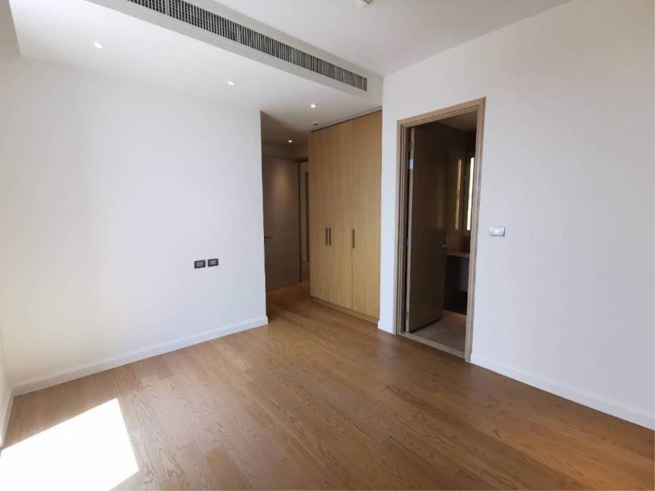 5 bedrooms 5 bathrooms magnolias waterfront residences for sale