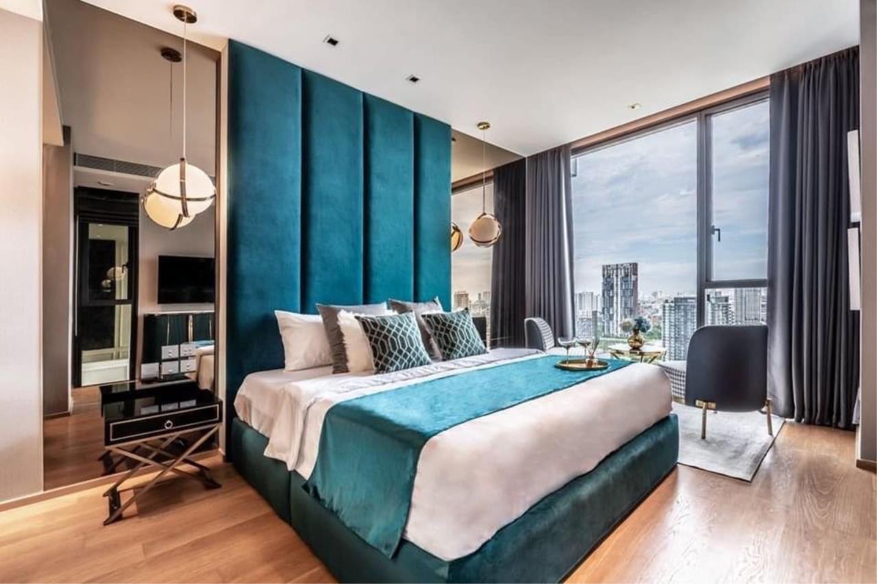 2 Bedrooms 2 Bathrooms Size 103sqm. BEATNIQ Sukhumvit 32 for Rent 160,000 THB